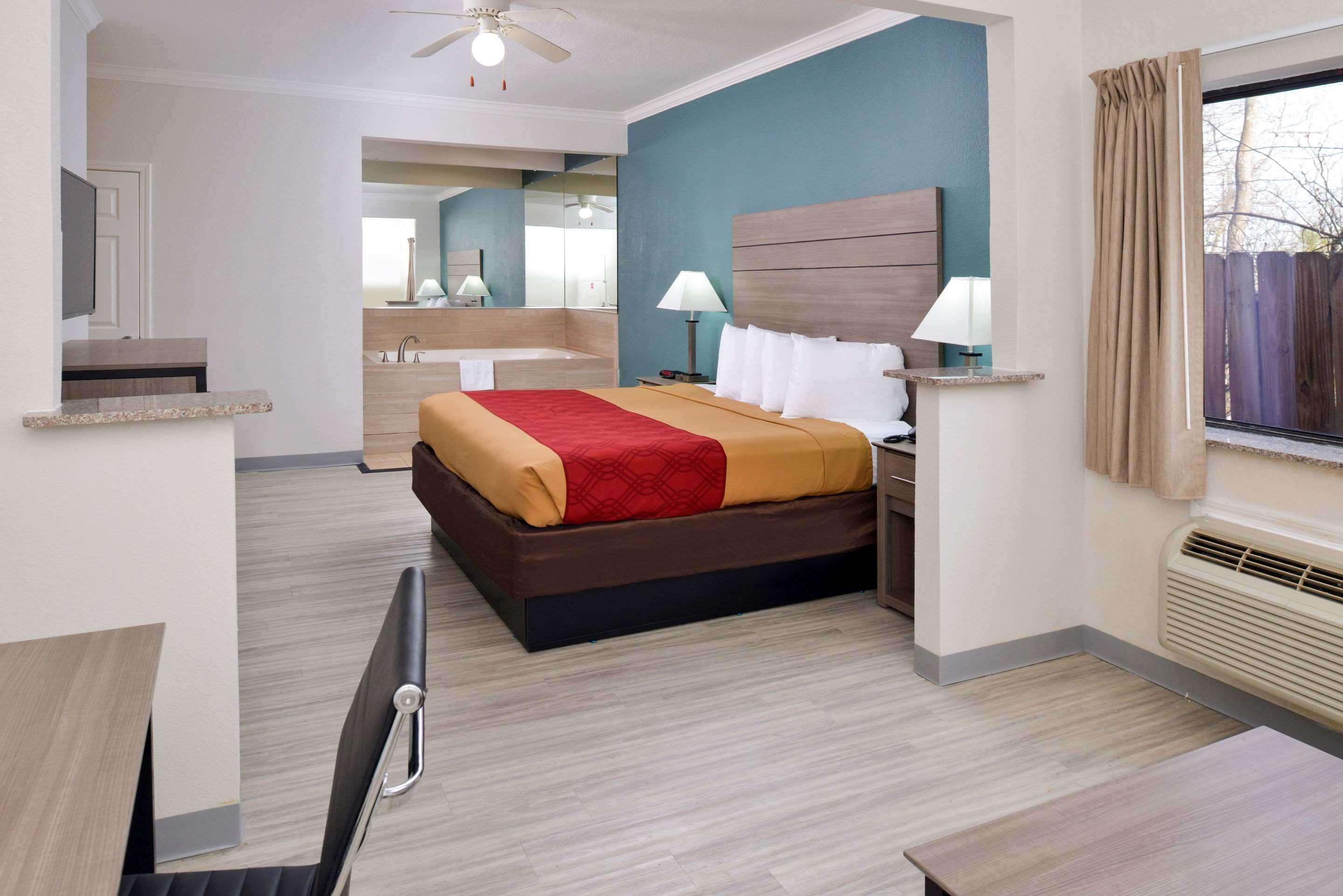 Econo Lodge Inn & Suites Port Arthur Near Sabine Pass Экстерьер фото