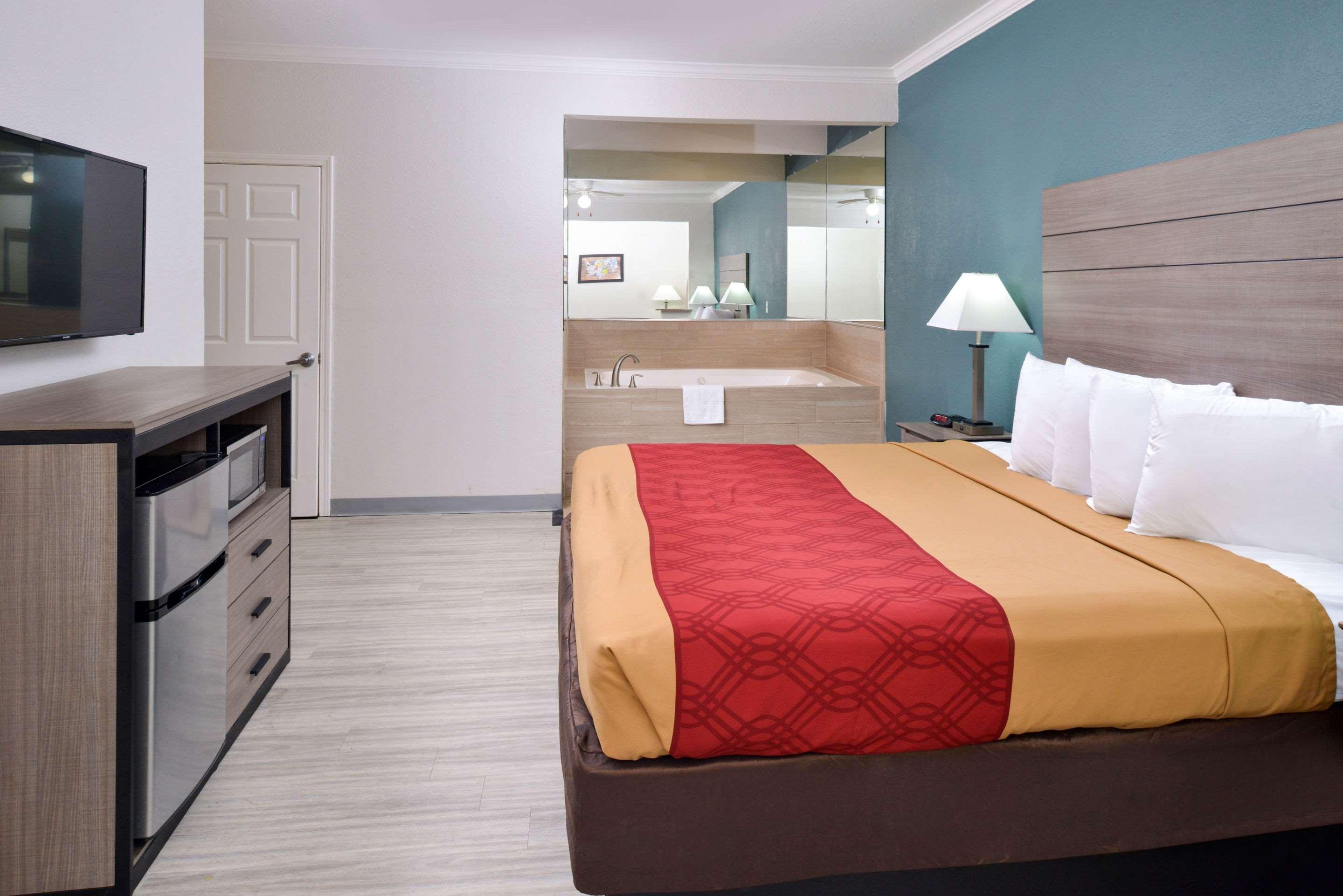 Econo Lodge Inn & Suites Port Arthur Near Sabine Pass Экстерьер фото